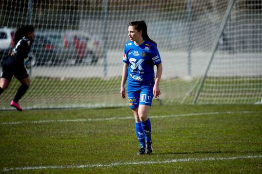 Sunnanås Stina Hedlund fotbollsmatchen i Elitettan mellan