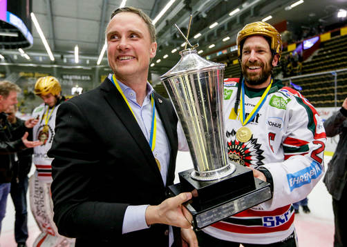 Frölundas tränare Roger Rönnberg och Joel Lundqvist