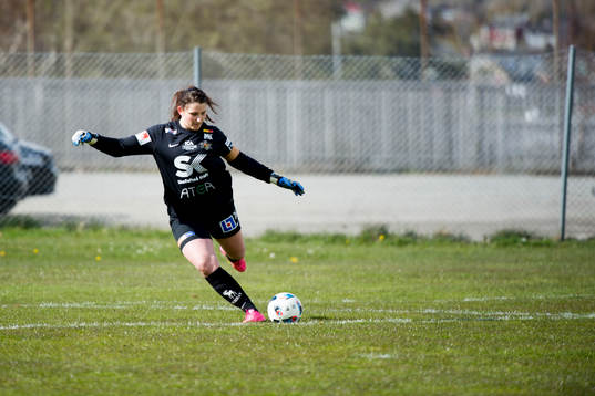 Sunnanås  målvakt Lovisa Koss fotbollsmatchen i Elitettan