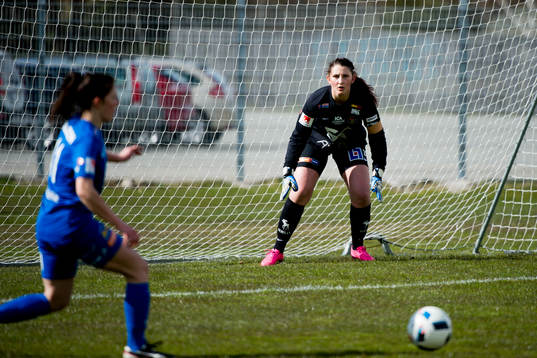 Sunnanås målvakt Lovisa Koss fotbollsmatchen i Elitettan