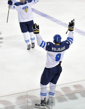 Finlands Jesse Puljujärvi jublar