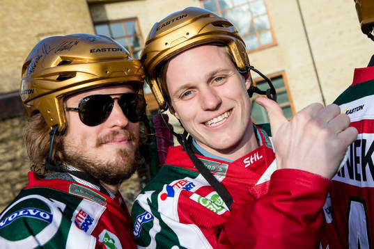 Frölundas Sebastian Stålberg och målvakt Lars Johansson
