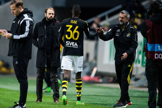 s tränare Andreas Alm och assisterande tränare Nebojsa