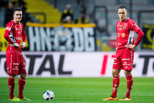 Elfsborgs Lasse Nilsson och Viktor Prodell deppar