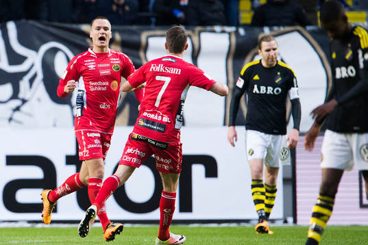 Elfsborgs Viktor Prodell gör 1-1 jublar mot Marcus Rohdén