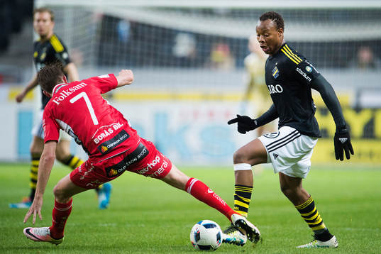 s Carlos Strandberg utmanar Elfsborgs Marcus Rohdén