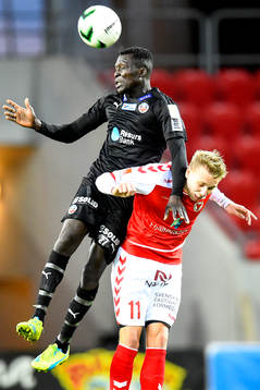 Helsingborgs Lalawélé Atakora och Kalmars Jonathan Ring