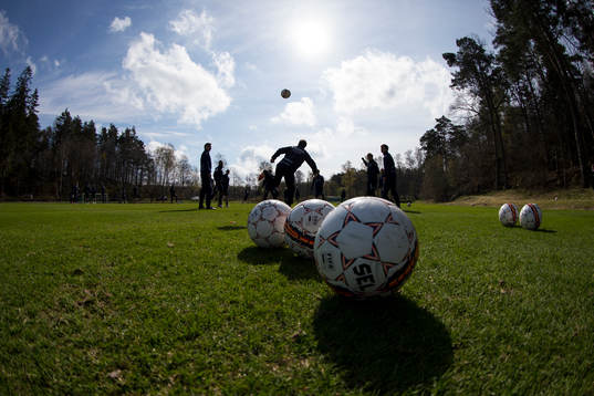 Spelarna värmer upp