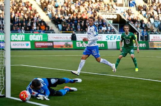 Målchans för Norrköpings Sebastian Andersson