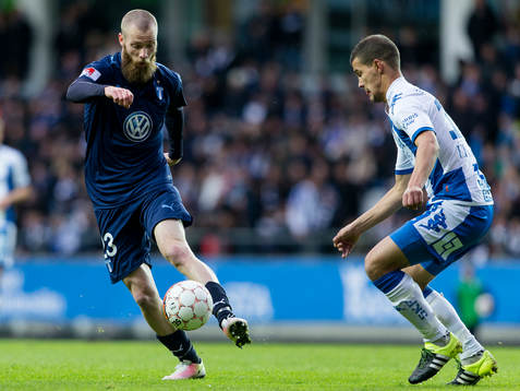 Malmö FFs Jo Inge Berget mot IFK Göteborgs Mauricio
