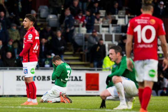 Jönköpings Tom Siwe och Daryl Smylie deppar