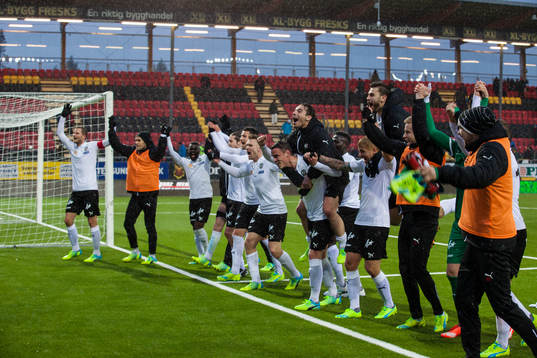 Bläddra bland fler bilder av Fotboll, Allsvenskan, Östersund - Örebro