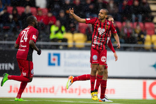 Östersunds Walid Atta jublar