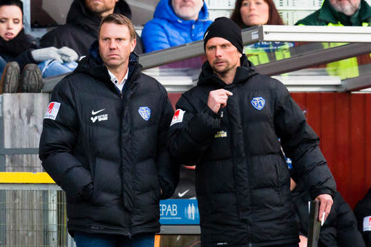 Falkenbergs tränare Hasse Eklund och assisterande tränare