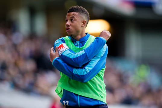 Malmö FFs Tobias Sana värmer upp