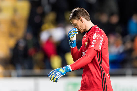 Djurgårdens målvakt Kenneth Høie deppar