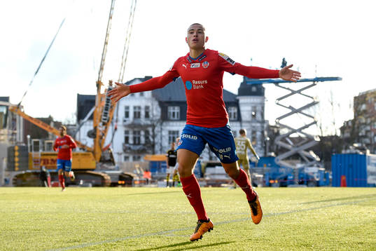 Helsingborgs Jordan Larsson jublar
