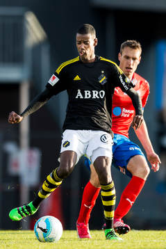 s Alexander Isak och Helsingborgs Frederik Helstrup