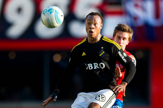 s Carlos Strandberg och Helsingborgs Felix Bindelöv
