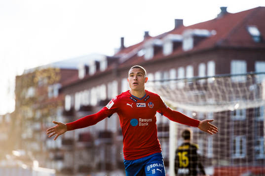 Helsingborgs Jordan Larsson jublar