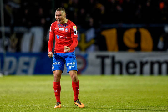 Helsingborgs tvåmålsskytt Jordan Larsson jublar