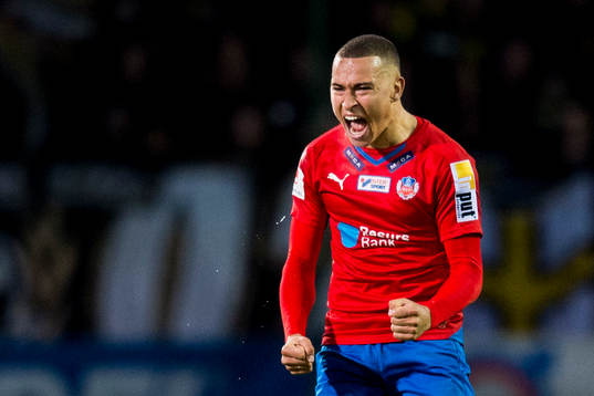 Helsingborgs Jordan Larsson jublar