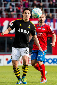 s Stefan Ishizaki och Helsingborgs Christoffer Andersson