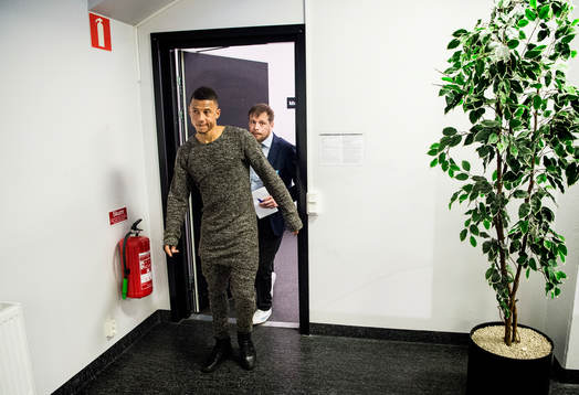 Presschef Peter Åhlander och Tobias Sana