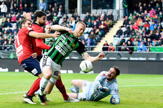 GAIS Björn Andersson rivs ner av Örgrytes George Mourad