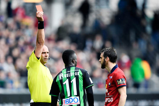 GAIS Kieron Cadogan tilldelas ett rött kort