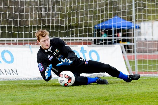 Varbergs målvakt Joakim Wulff före fotbollsmatchen i