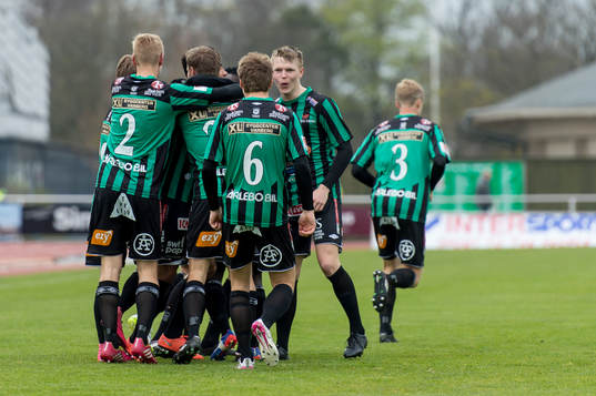 Varbergs spelare jublar