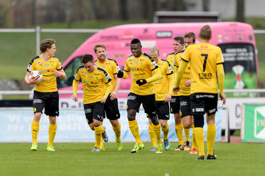 Frejs spelare jublar