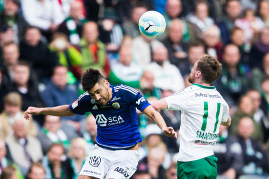 Sundsvalls Stefan Silva i en nickduell med Hammarbys Arnor