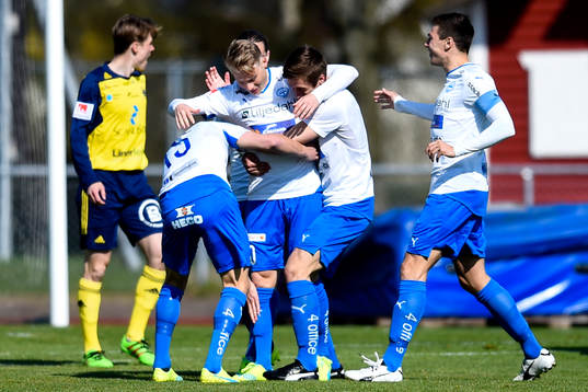 Värnamos Johan Svahn jublar