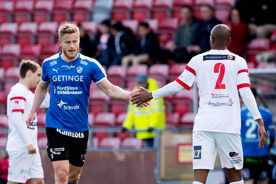 Halmstads Alexander Ruud Tveter och Assyriskas Mamadou