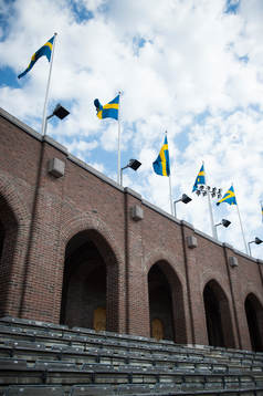 Sveriges flaggor är hissade på Stadion