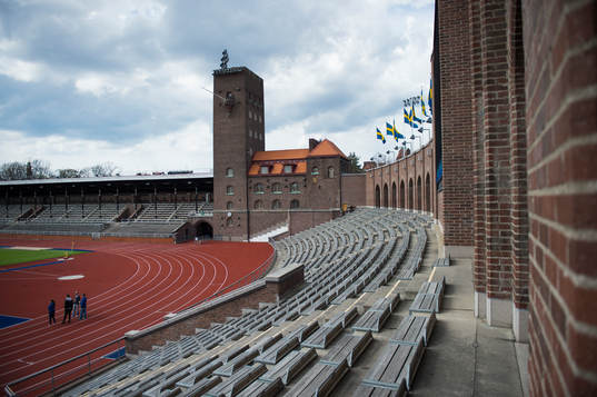 Sveriges flaggor är hissade på Stadion