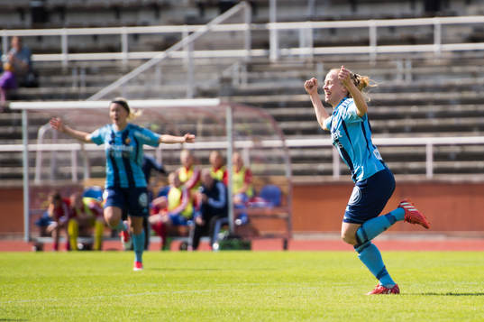 Djurgårdens Mia Jalkerud jublar