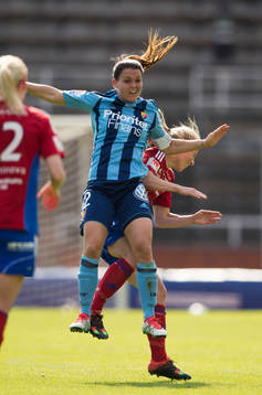 Djurgårdens Emilia Appelqvist och Vittsjös Linda