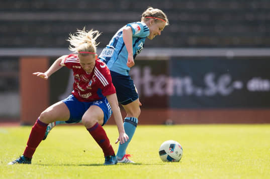 Vittsjös Sandra Adolfsson och Djurgårdens Katrin Schmidt