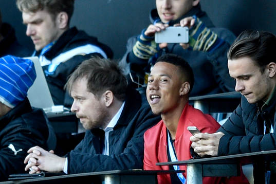 Malmö FFs Tobias Sana på läktaren