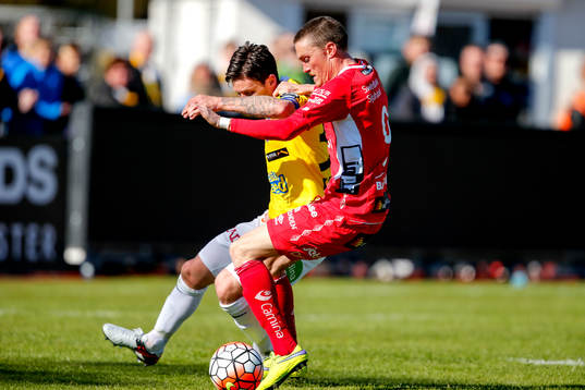 Elfsborgs Lasse Nilsson och Falkenbergs Tibor Joza