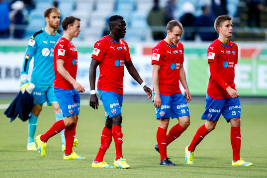 Deppande Helsingborgs spelare går ut till pausvila
