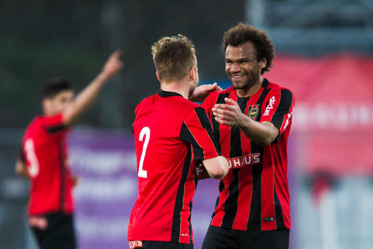 Brommapojkarnas Serge-Junior Martinsson Ngouali jublar med