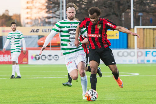 Brommapojkarnas Serge-Junior Martinsson Ngouali i aktion