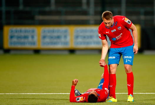 Helsingborgs Matthew Rusike och Frederik Helstrup deppar