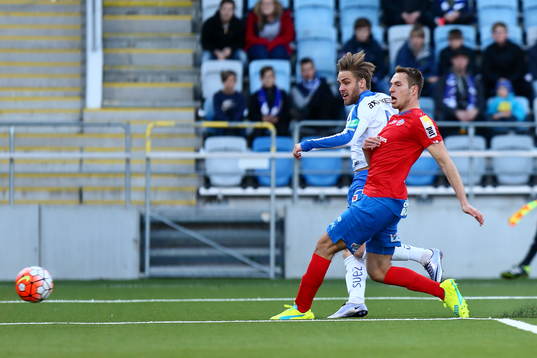Norrköpings Christoffer Nyman gör mål 1-0