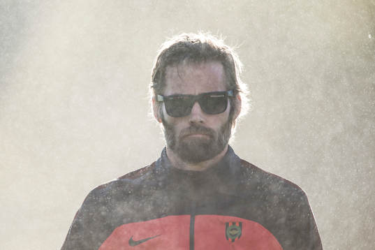 Brommapojkarnas tränare Olof Mellberg med solglasögon och