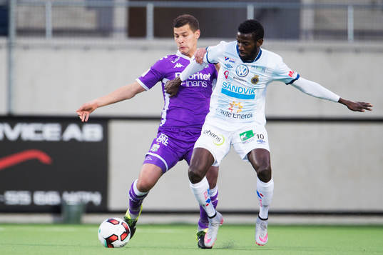 Gefles Dioh Williams och IFK Göteborgs Mauricio Albornoz